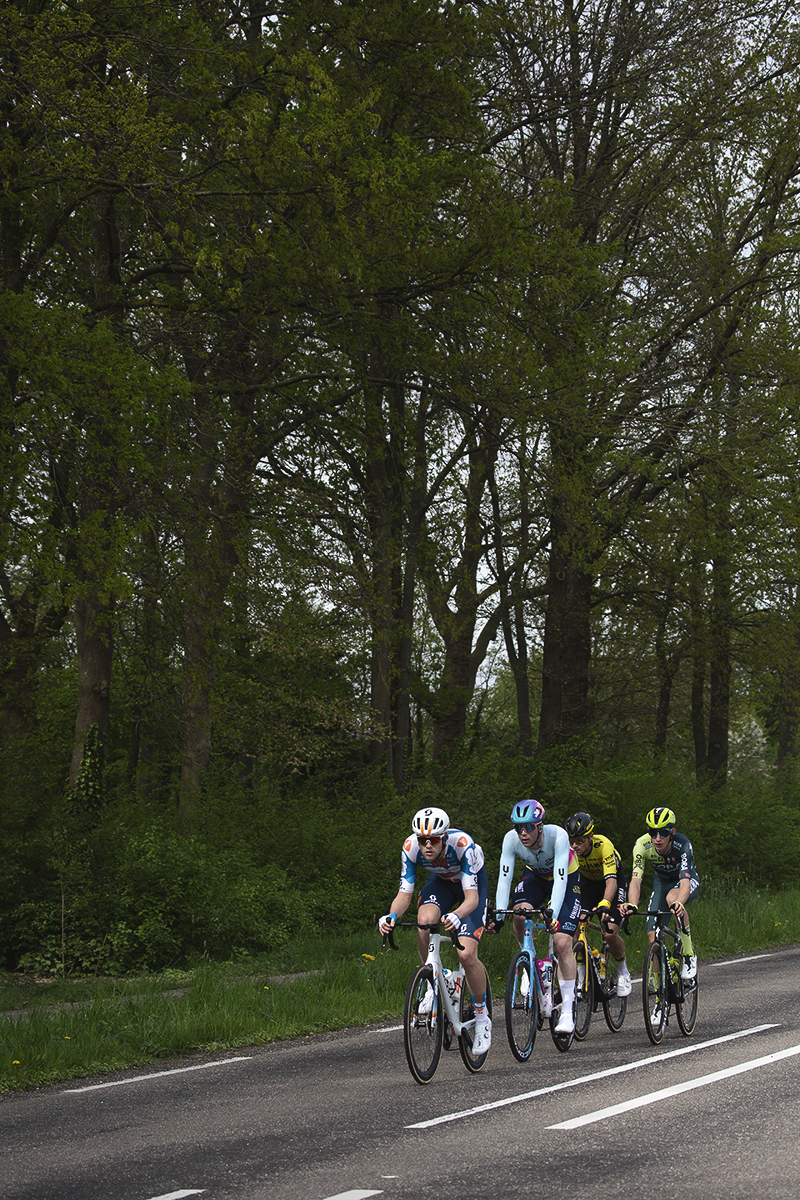 Amstel Gold Race 2024 - The breakaway race down Valkenburgerweg