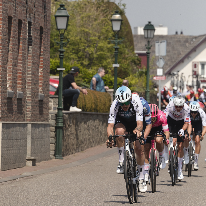 Amstel Gold Race 2025 - A group of riders race through Epen