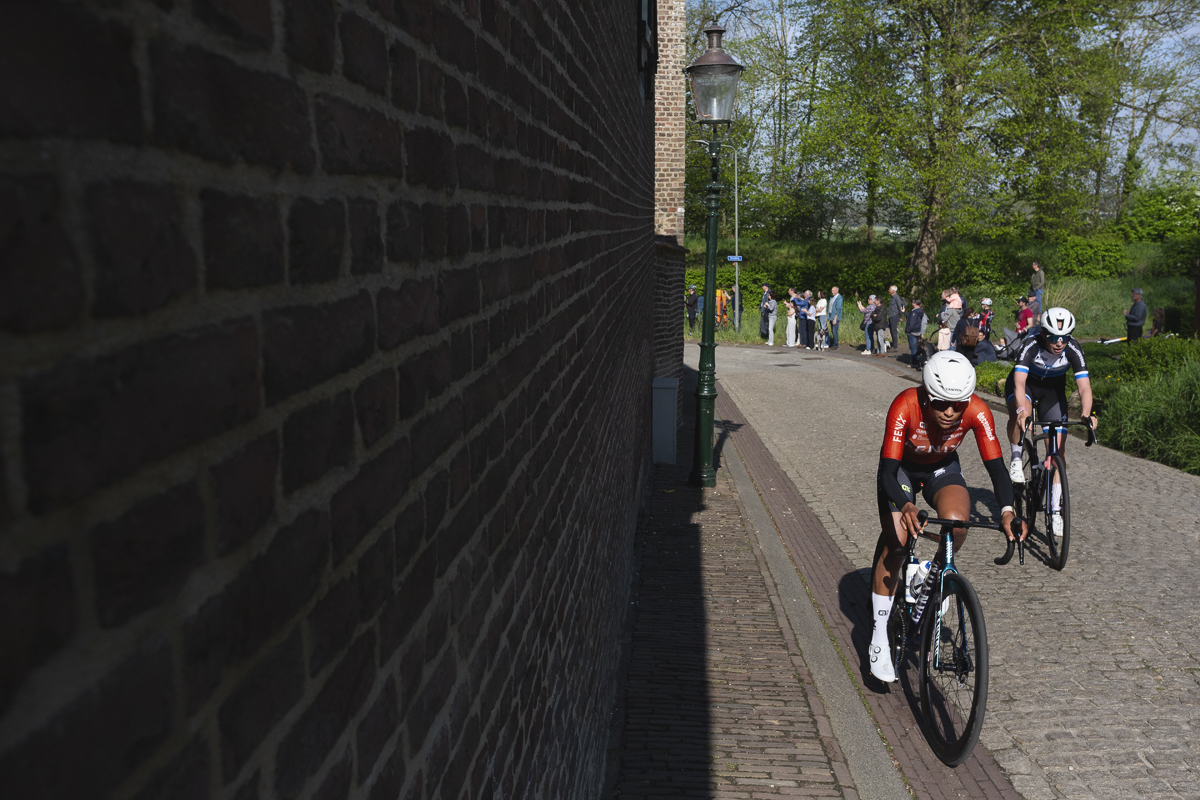 Amstel Gold Race Ladies Edition 2025 - Ceylin del Carmen Alvarado & Maud Rijnbeek on the cobbled climb of Maasberg