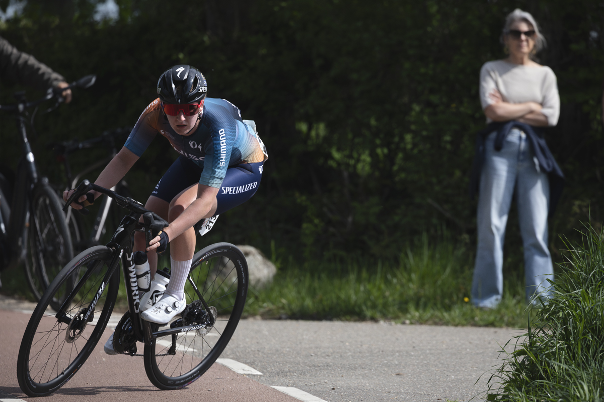 Amstel Gold Race Ladies Edition 2025 - Caoimhe O’Brien of Cynisca Cycling takes on a corner during the race