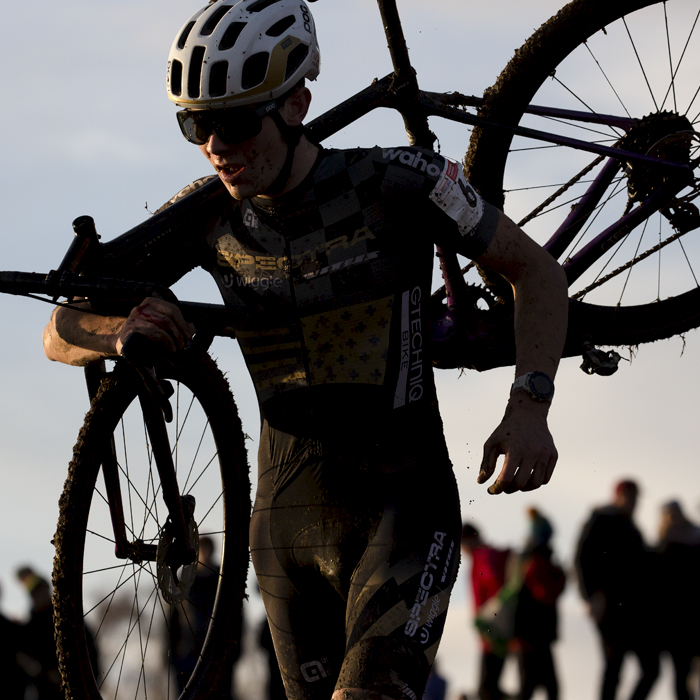 British National Cyclo-Cross Championships 2023 - Daniel Barnes runs with his bike on his shoulder