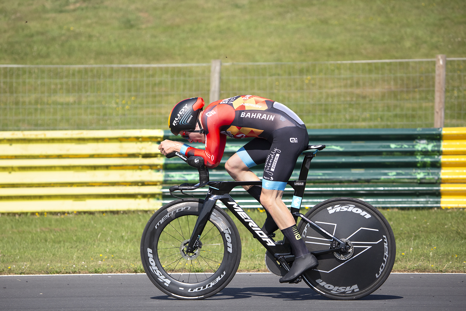 British National Road Championships 2023 - Men’s Time Trial - side on shot of Fred Wright of Bahrain-Victorious