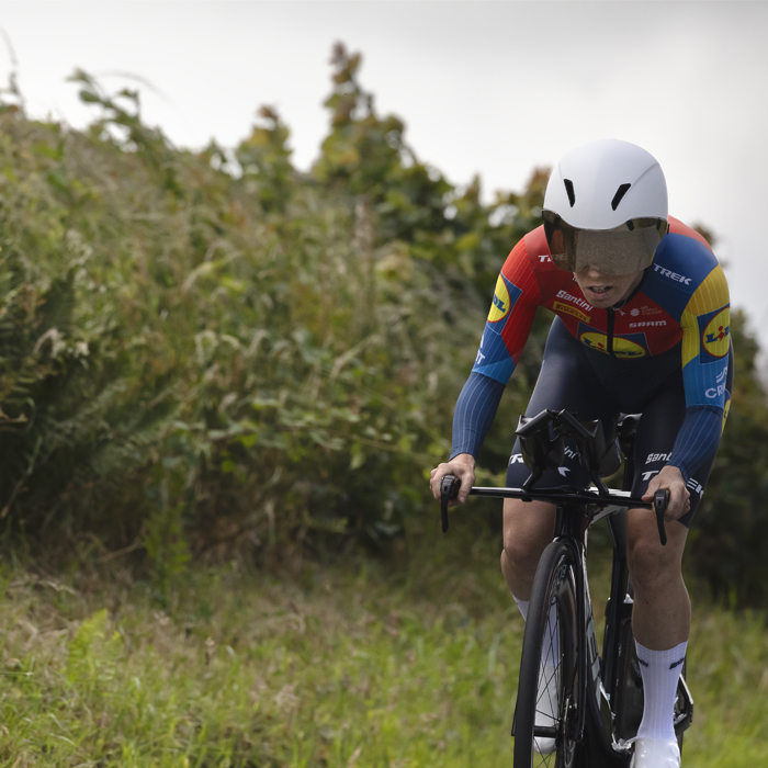 British National Road Championships 2025 - Time Trial - Elite Women - Anna Henderson of Lidl - Trek passes in front of hedgerows