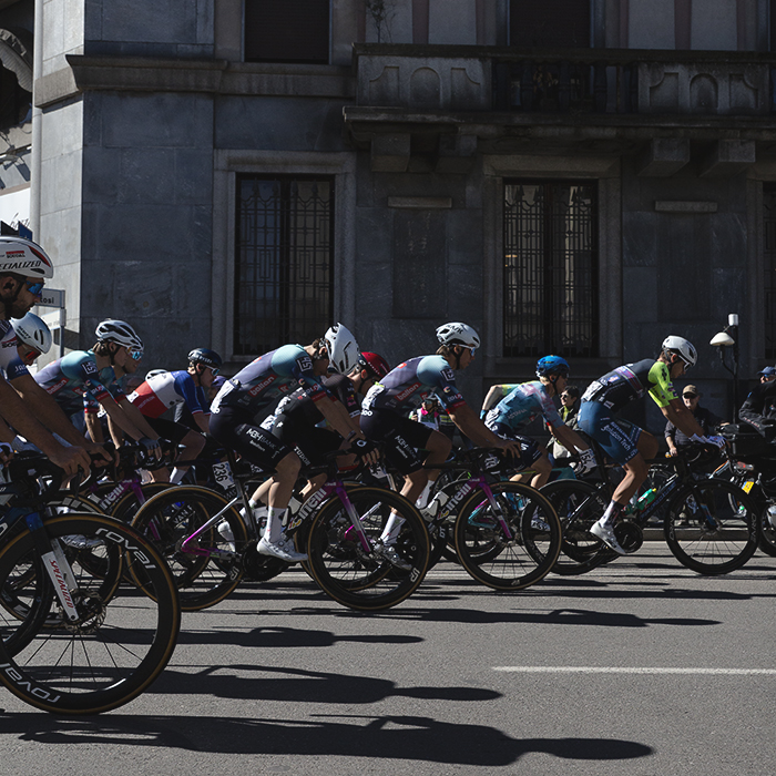 Coppa Bernocchi 2025 - The riders roll out through Legnano past grand building frontages