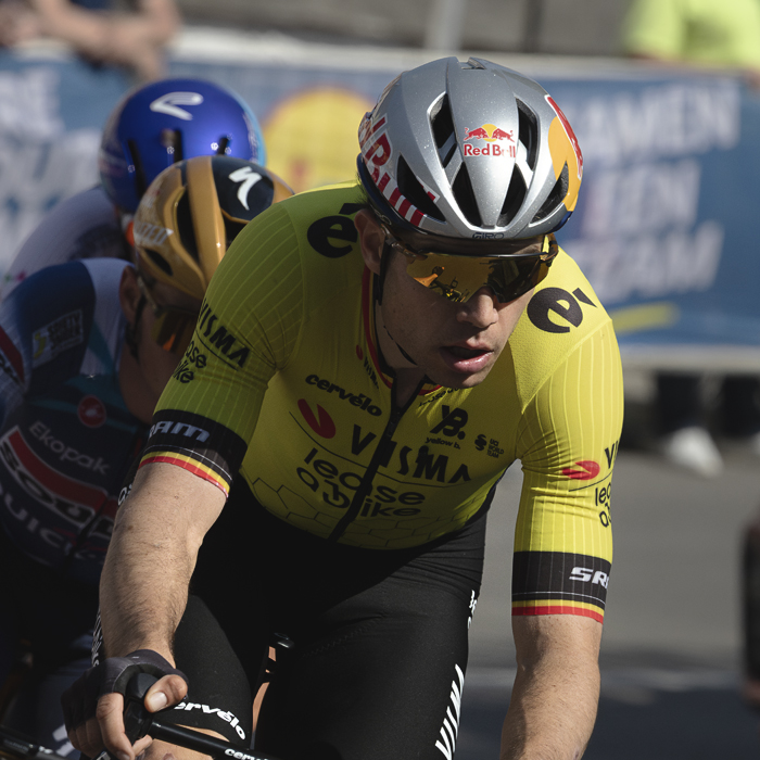 De Brabantse Pijl 2025 - Wout Van Aert is closely followed by his rivals during the race