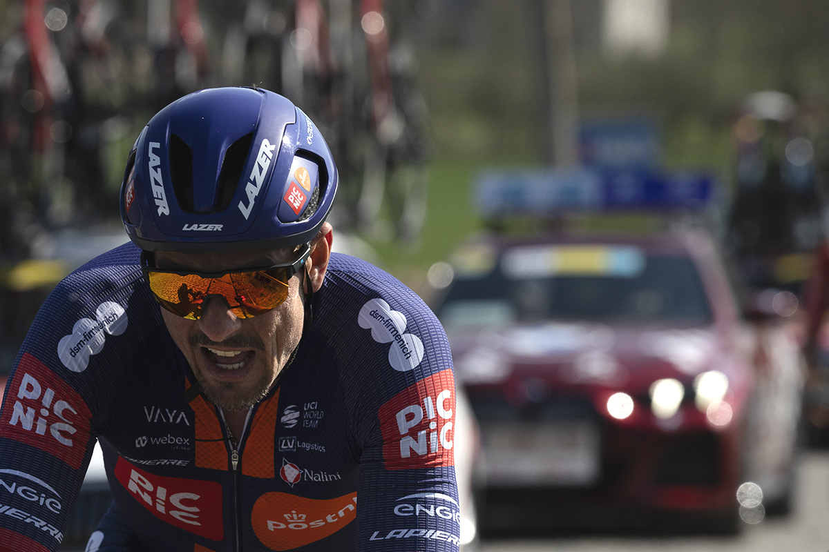 Dwars Door Vlaanderen 2025 - A close up of John Degenkolb on Eikenberg