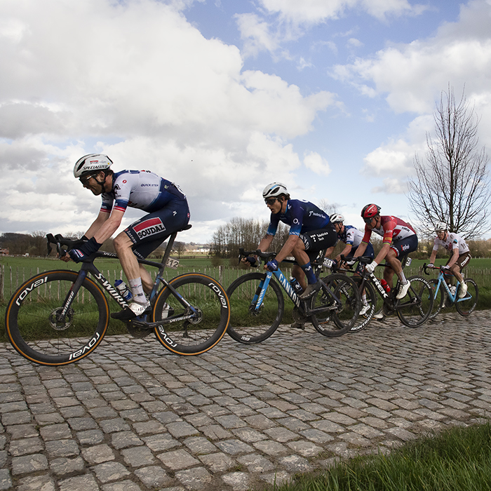 E3 Saxo Classic 2023 - Soudal Quick-Step’s Kasper Asgreen leads a group up Mariaborrestraat