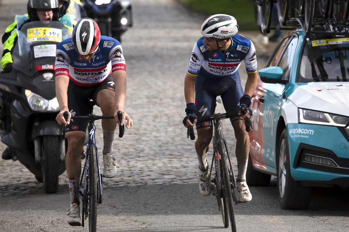 E3 Saxo Classic 2023 - Soudal Quick-Step’s Julian Allaphilipe encourages Florian Senechal who hangs his head on the cobbles of Mariaborrestraat