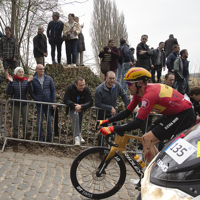 E3 Saxo Classic 2025 - Erik Nordsæter Resell is supported by the Belgian crowd on the climb