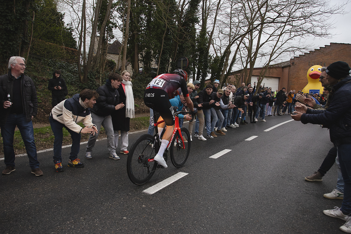 E3 Saxo Classic 2025 - Fillipo Ganna climbs the Tiegemberg overseen by a giant inflatable duck