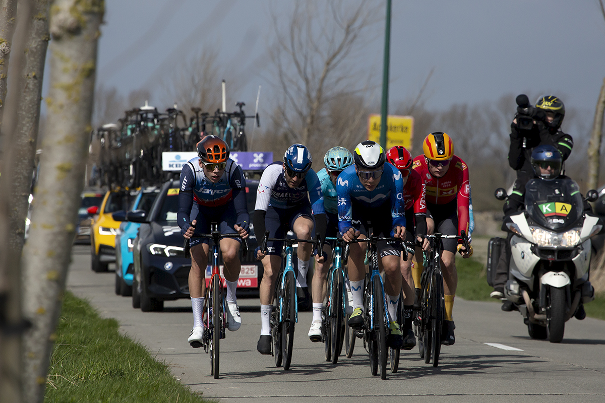 Gent Wevelgem 2024 - The breakaway approaches on De Moeren