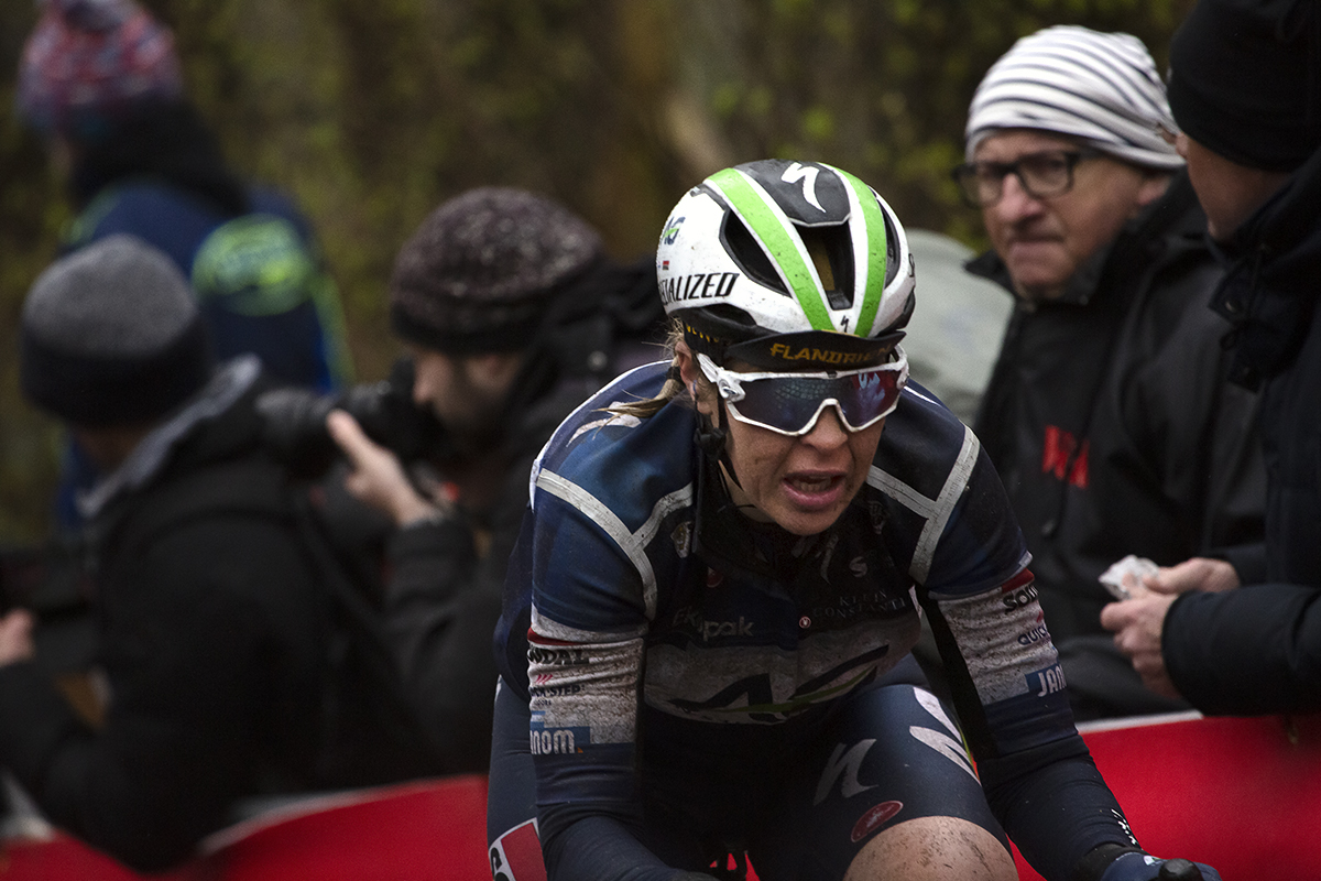 Gent - Wevelgem Vrouwen 2023 - Romy Kasper from AG Insurance - Soudal Quick-Step ascends the cobbled climb of the Kemmelberg