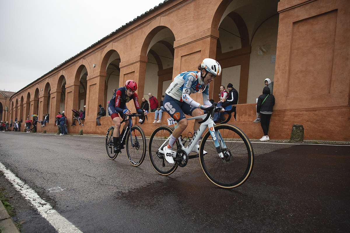 Giro dell'Emilia Internazionale Donne Elite 2024 - Eleonora Ciabocco on the Via di San Luca