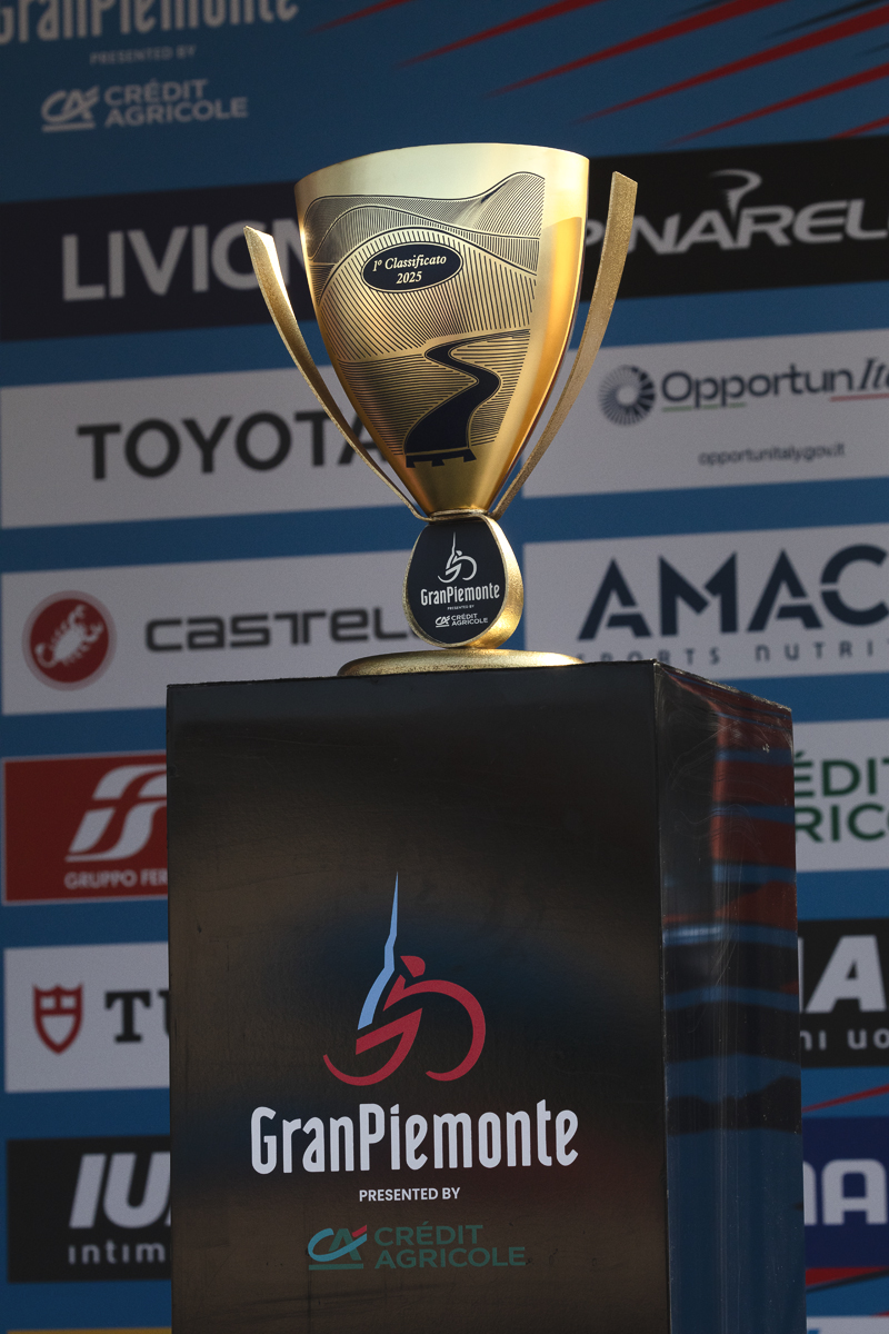 Gran Piemonte 2025 - The trophy for Gran Piemonte is displayed on the podium before the race