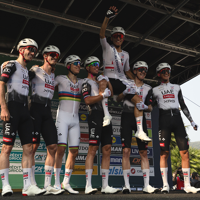 Il Lombardia 2025 - UAE Team Emirates - XRG hold their teammate Rafał Majka aloft as he is presented to the crowd for the last time in his career