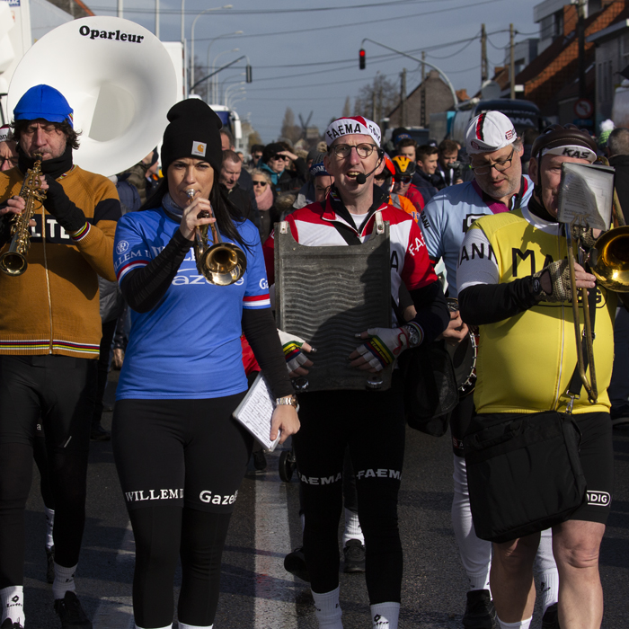 Kuurne Brussel Kuurne 2020 - a brass band dressed in cycling garb