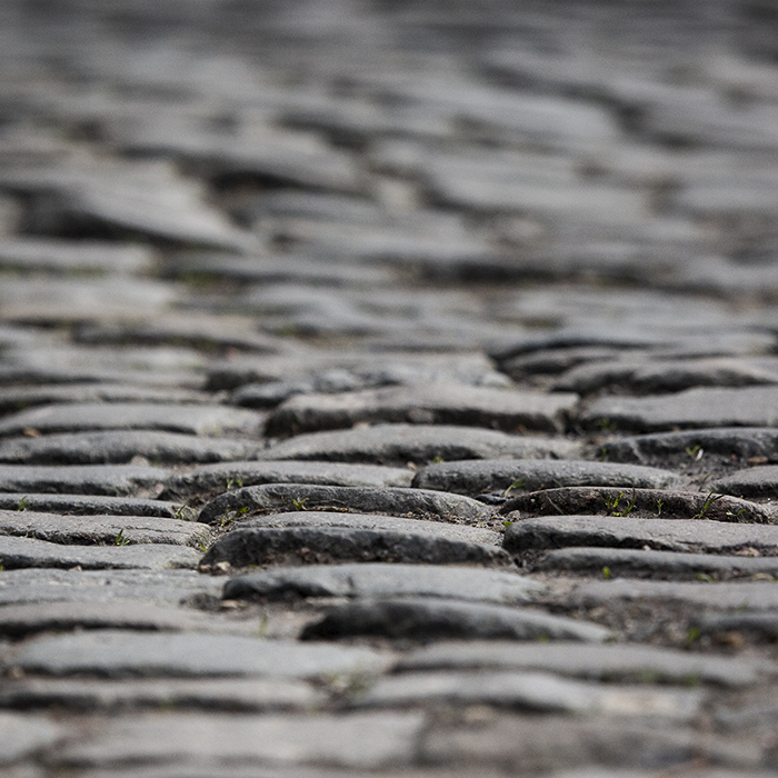 Kuurne Brussel Kuurne 2024 - A close up of Oude Kruisberg cobbles