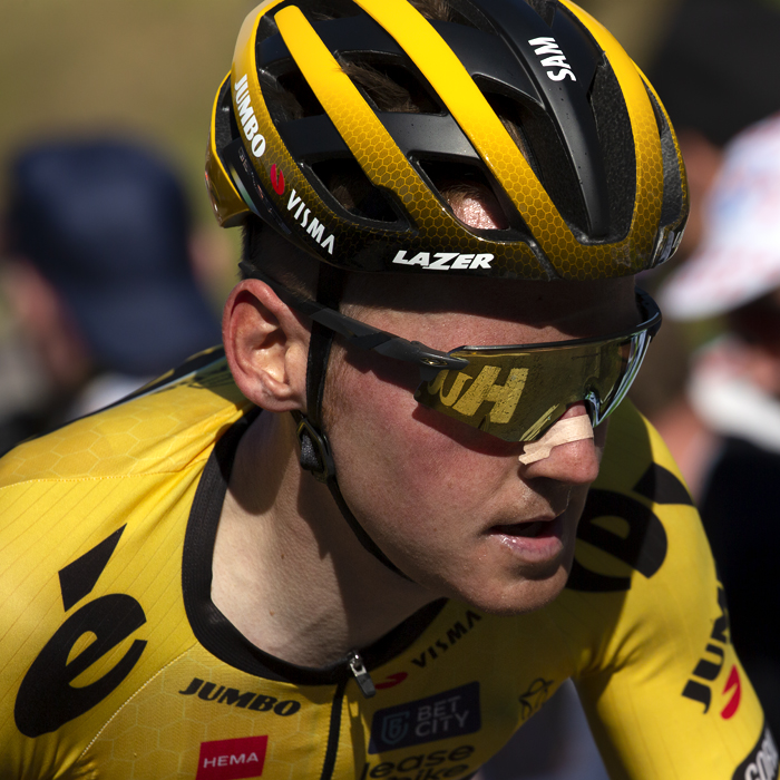 La Flèche Wallonne 2023 - Sam Oomen of Jumbo Visma with Huy reflected in his sunglasses