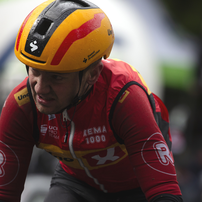 La Flèche Wallonne 2024 - Martin Urianstad Bugge of Uno-X Mobility looks up at the hill in front of him and grits his teeth in determination