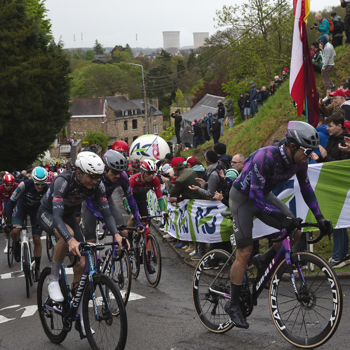 La Flèche Wallonne 2025 - Riders take on the steep gradients on the Mur de Huy
