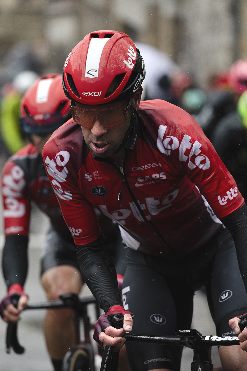 La Flèche Wallonne 2025 - Eduardo Sepúlveda climbs the Mur de Huy
