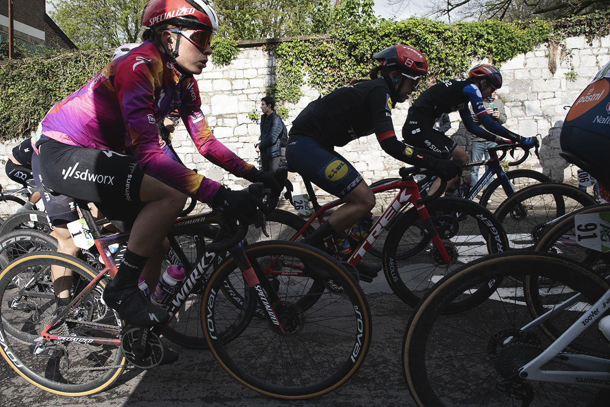 La Flèche Wallonne Femmes 2024 - Demi Vollering of SD Worx - Protime on the Mur de Huy