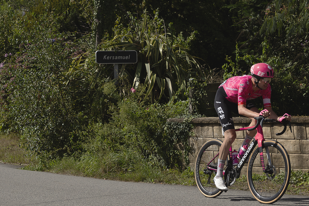 Bretagne Classic - Ouest-France 2025 - Kasper Asgreen attempts to bridge the gap to the breakaway