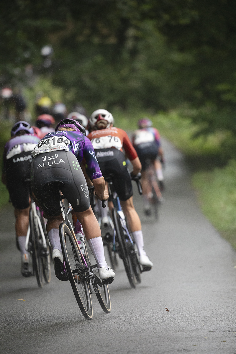 Classic Lorient Agglomération - Ceratizit 2025 - A view of riders from behind