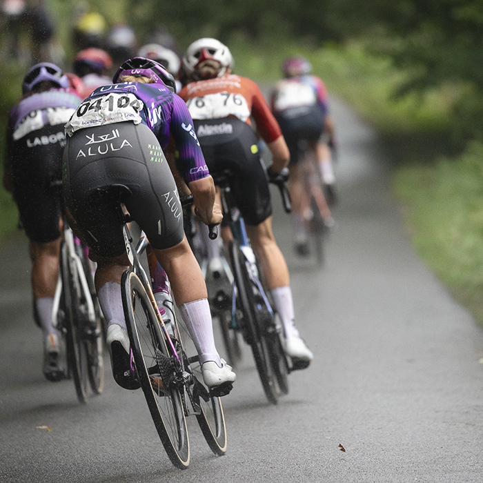 Classic Lorient Agglomération - Ceratizit 2025 - A view of riders from behind