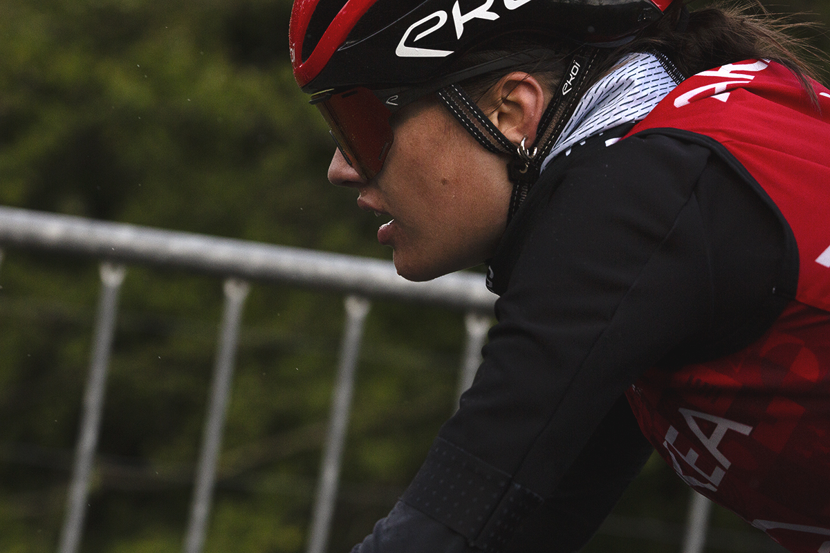 Liège-Bastogne-Liège Femmes 2024 - Titia Ryo takes on the climb