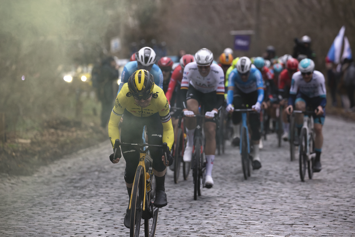 Omloop Het Nieuwsblad 2024 - Jan Tratnik, Team Visma - Lease a Bike powers up the Bosberg