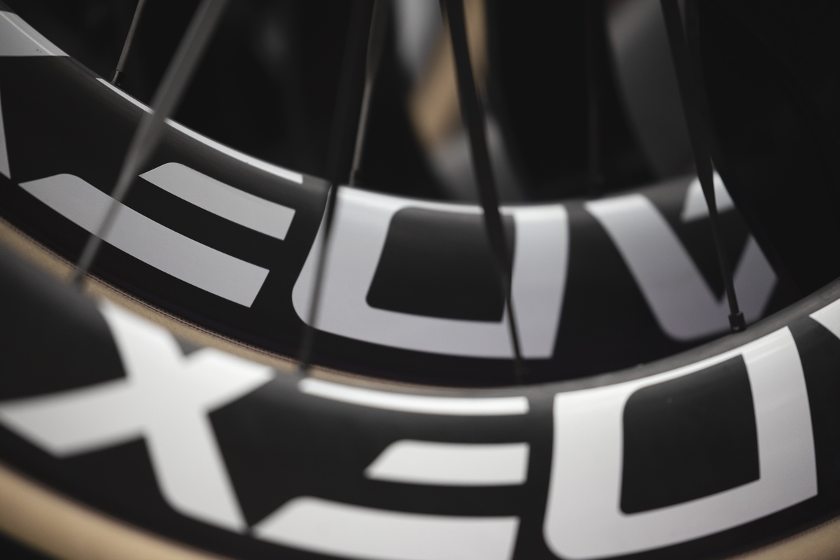 Omloop Nieuwsblad 2025 - Artistic close up of Cadex wheels
