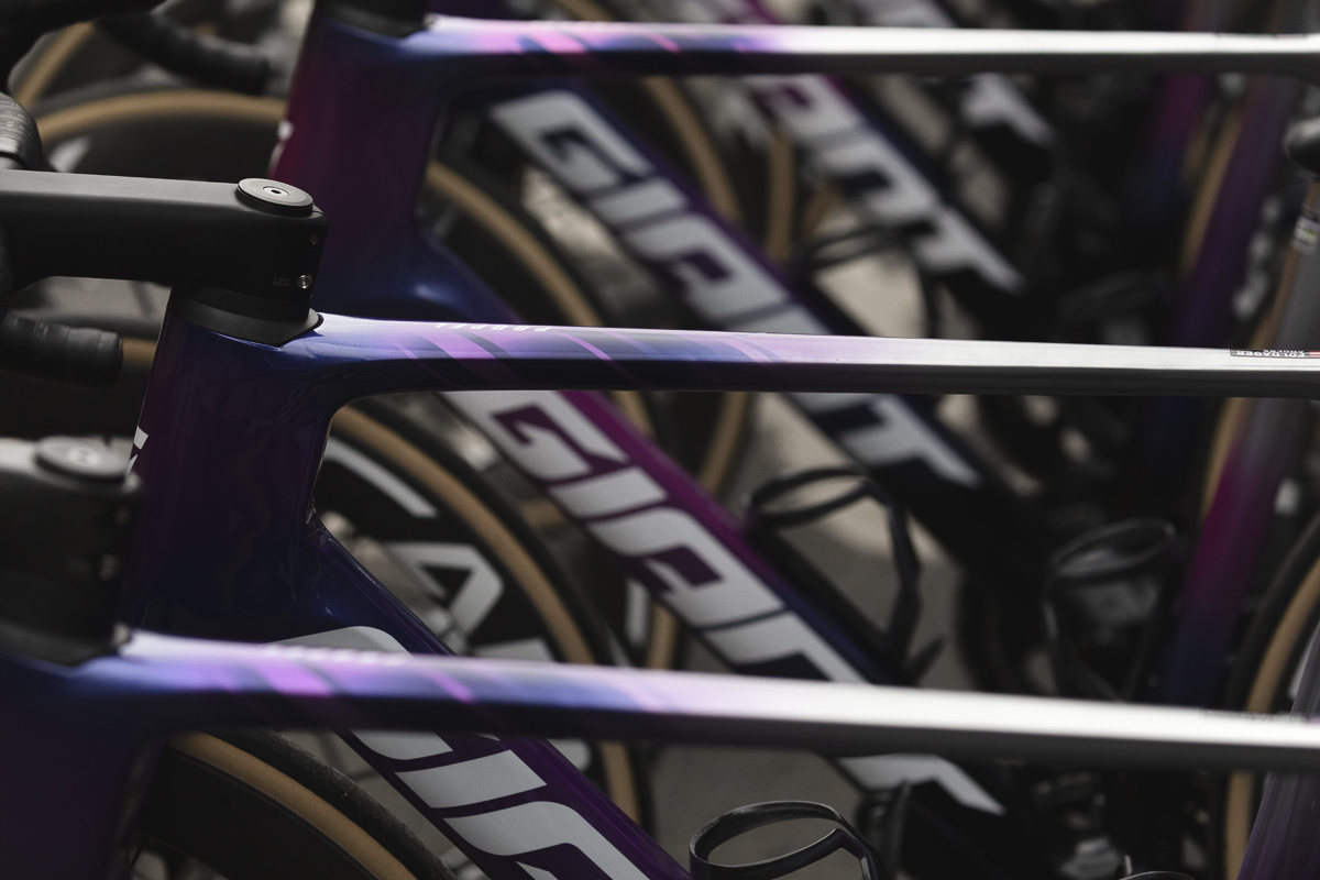 Omloop Nieuwsblad 2025 - Close up of Giant bike frames