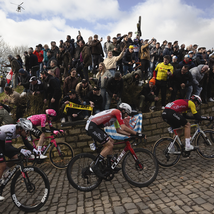 Omloop Nieuwsblad 2025 - Fans on the Muur van Geraardsbergen encourage the riders
