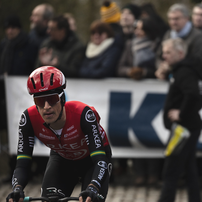 Omloop Nieuwsblad 2025 - Miles Scotson of Arkéa - B&B Hotels is encouraged by a young fan on Muur van Geraardsbergen