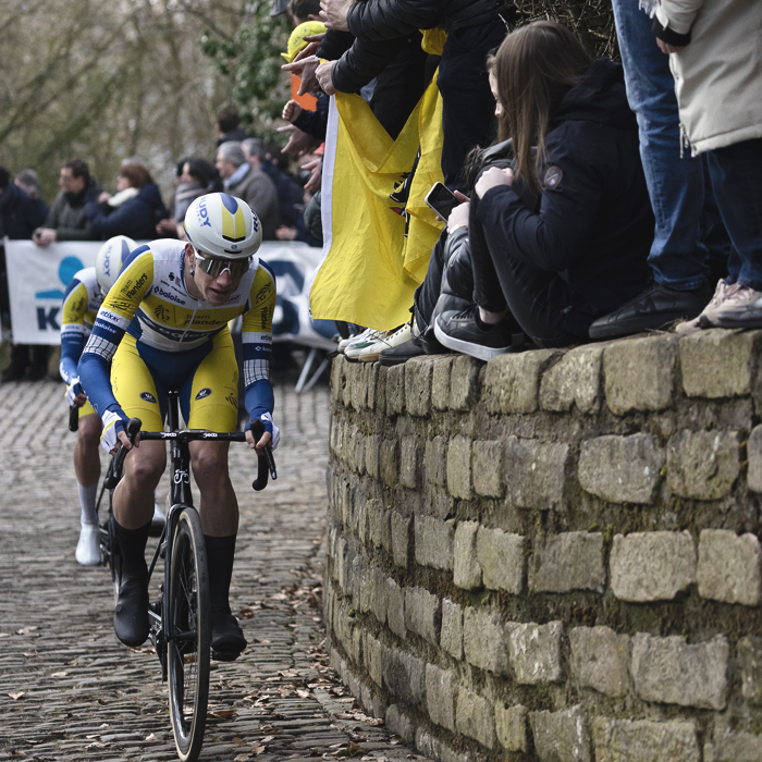 Omloop Nieuwsblad 2025 - Siebe Deweirdt, Team Flanders - Baloise, climbs the Muur van Geraardsbergen