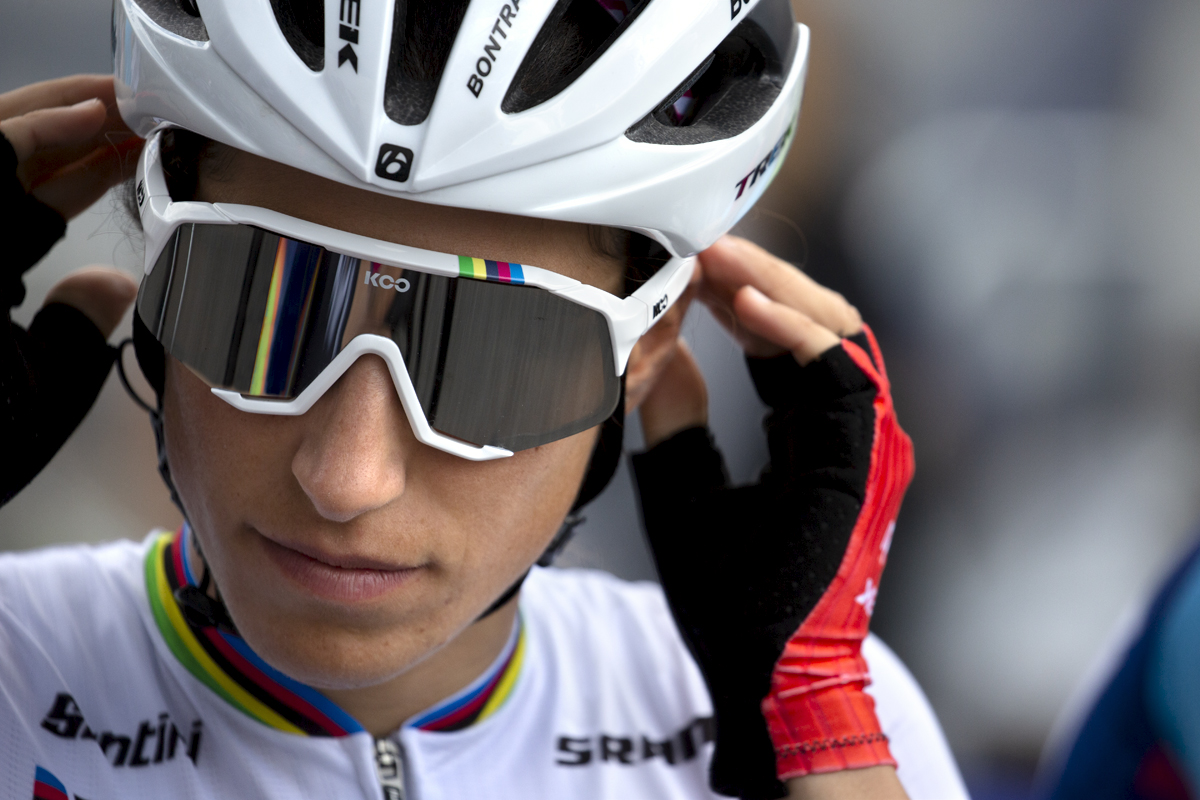 RideLondon Classique 2022 - Elisa Balsamo of Trek - Segafredo, wearing the World Champions jersey, adjusts her glasses in preparation for the race