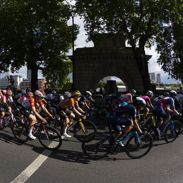 RideLondon Classique 2022 - The riders pass the King’s Reach Commemoration Memorial on The Embankment