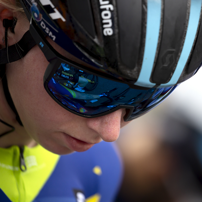 RideLondon Classique 2022 - Lorena Wiebes of Team DSM wearing the leaders jersey as she prepares for the days racing