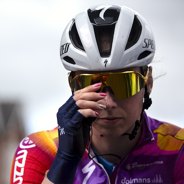 RideLondon Classique 2024 - Lorena Wiebes adjusts her glasses on the start line before the start of the race in Saffron Waldon