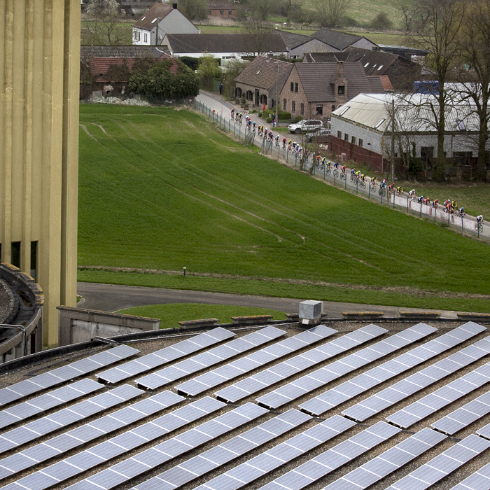 Ronde van Vlaanderen 2024 - An arial view of the race through Brakel