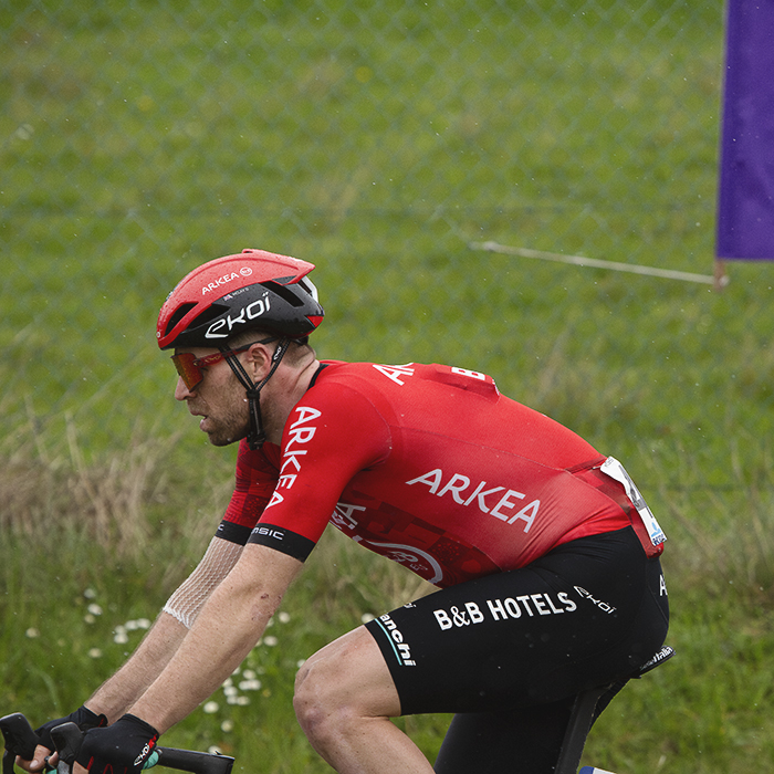 Ronde van Vlaanderen 2024 - A close shot of Dan McLay during the race