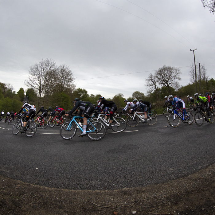 Tour de Yorkshire 2019 - the peloton takes on the hair pin bends on Pot Bank