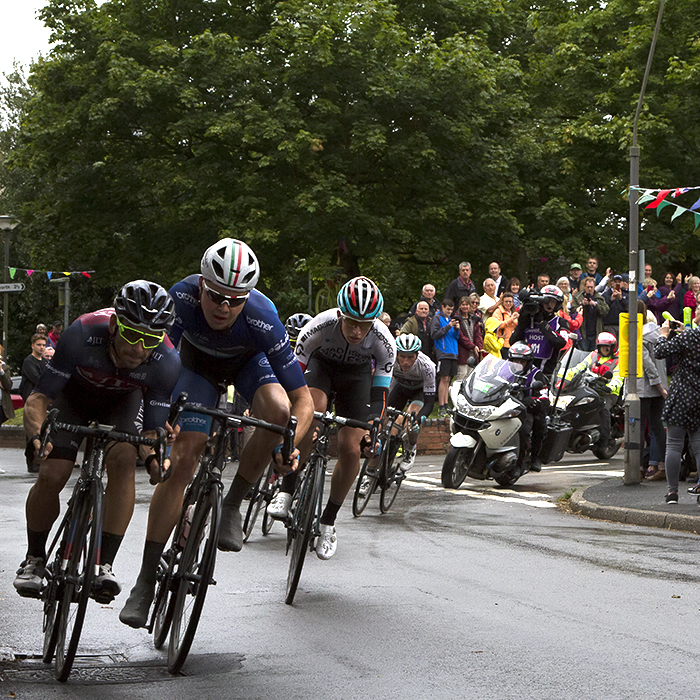 Tour of Britain 2017 - The breakaway race pass crowds in the village of Haxey