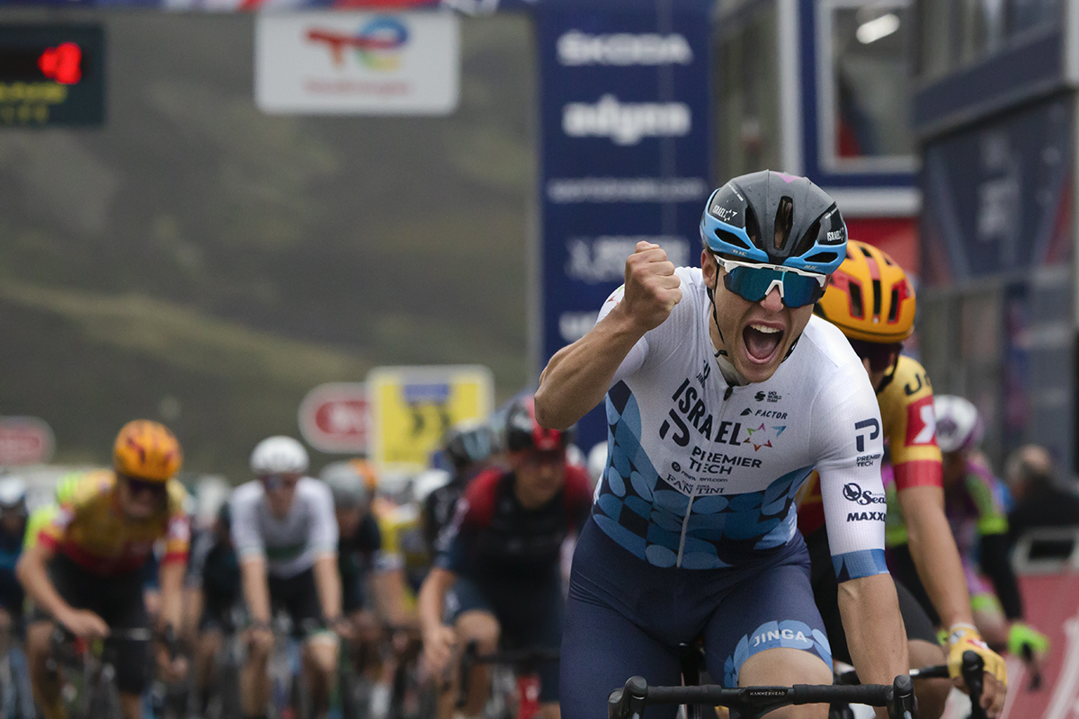 Tour of Britain 2022 - Corbin Strong clenches his fist and roars in celebration as he crosses the line as winner of the first stage