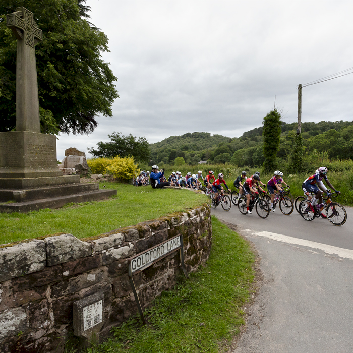 Tour of Britain Women’s 2024 - The peloton rides past the war memorial at Bickerton