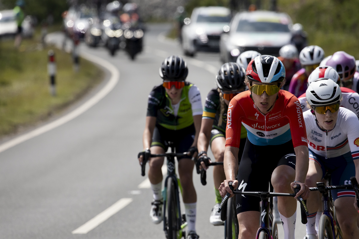 Tour of Britain Women’s 2024 - Christine Majerus and Flora Perkins tackle Horseshoe Pass