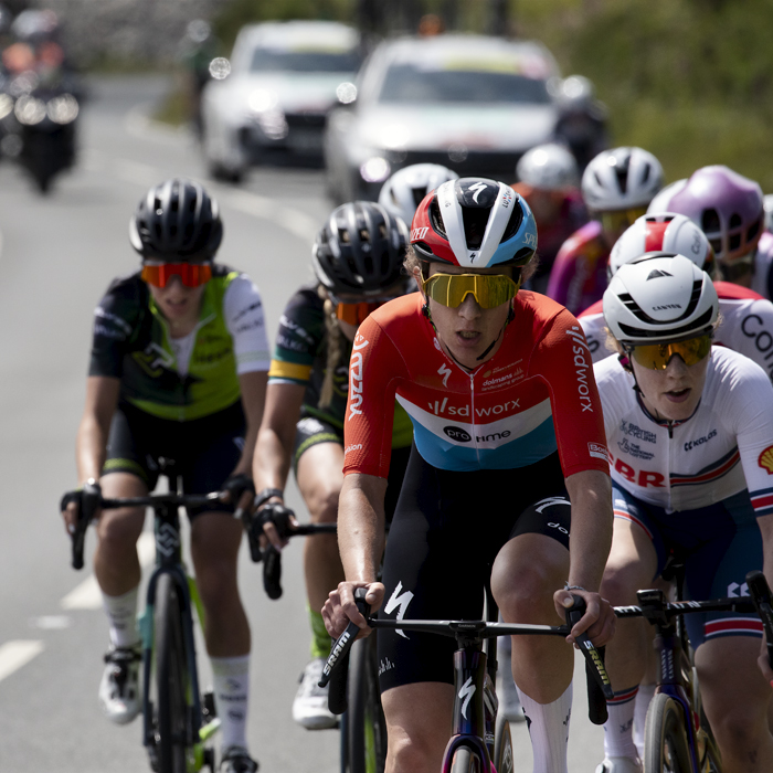 Tour of Britain Women’s 2024 - Christine Majerus and Flora Perkins tackle Horseshoe Pass