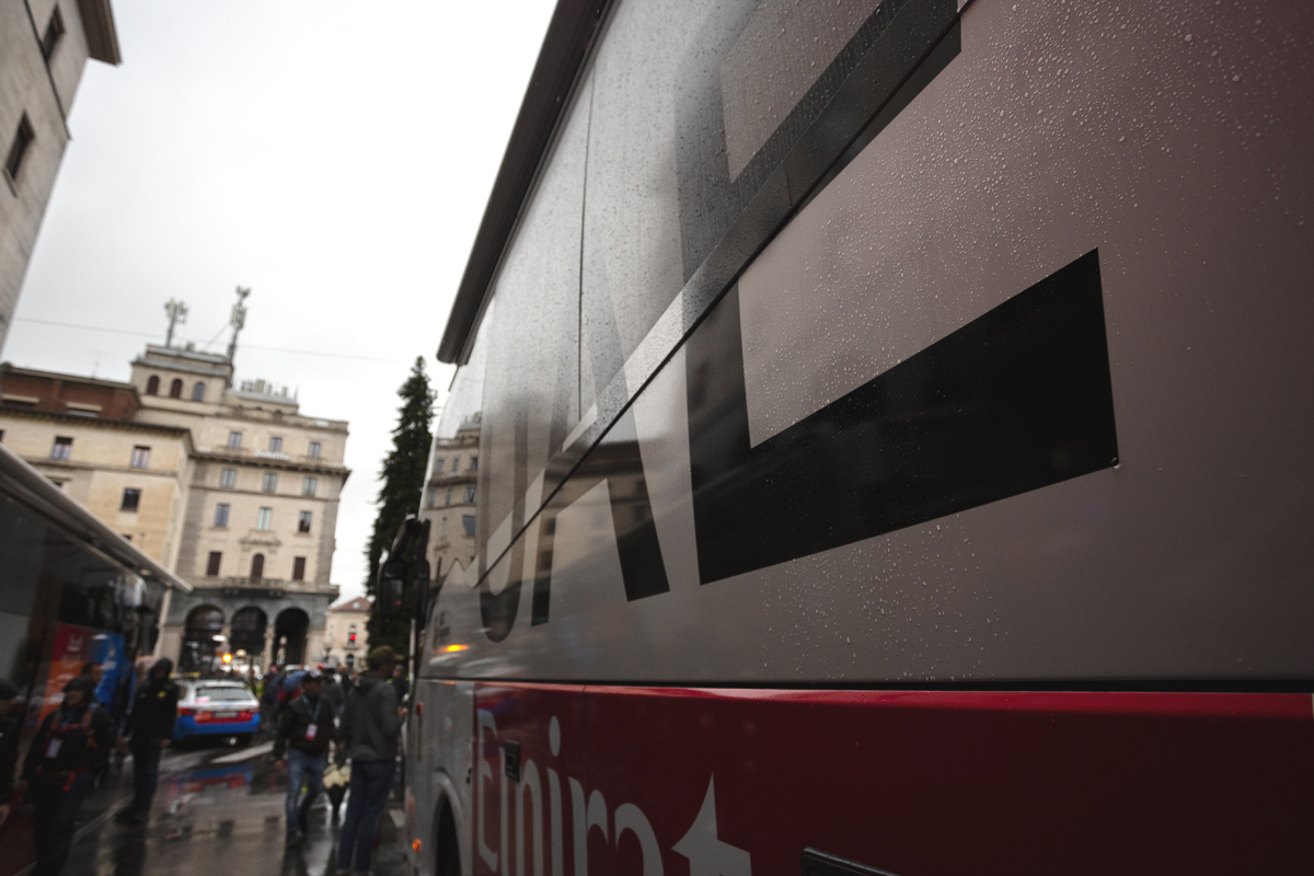 Tre Valli Varesine 2024 - The UAE Team Emirates bus in Varese