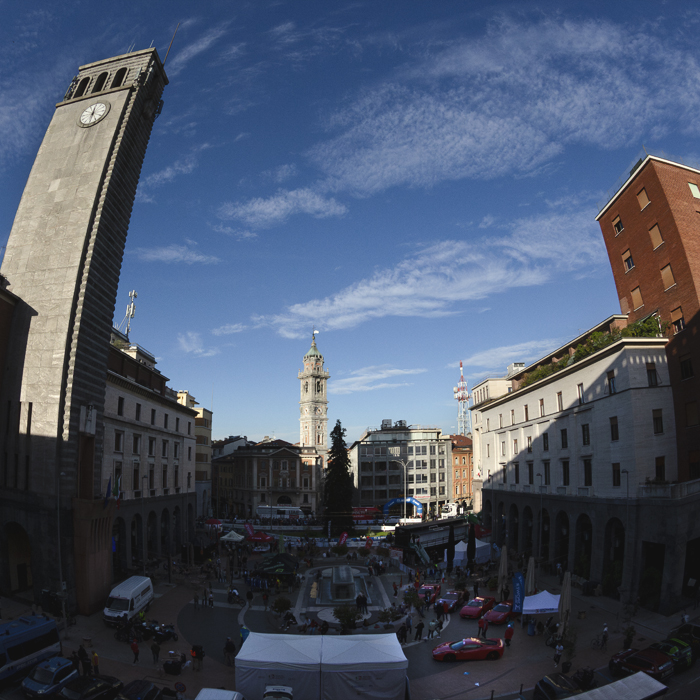 Tre Valli Varesine 2025 - An elevated view of Piazza Monte Grappa in Varese